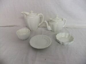 【送料無料】キッチン用品・食器・調理器具・陶器　磁器ロイヤルクラウンダービーホワイトC4 Porcelain Royal Crown Derby White 4B1B