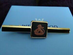 UNUSUAL RARE WEDGWOOD EGYPTIAN TERRACOTTA BLACK JASPER JASPERWARE TIE CLIP GOLD珍しい珍しいウェドグウッドエジプトテラコッタブラックジャスパージャスパーウェアタイクリップゴールド※注意※NYからの配送になりますので2週間前後お時間をいただきます。人気の商品は在庫が無い場合がございます。ご了承くださいませ。サイズの種類の商品は購入時の備考欄にご希望のサイズをご記載ください。　携帯メールでの登録ですと楽天からのメールが届かない場合がございます。