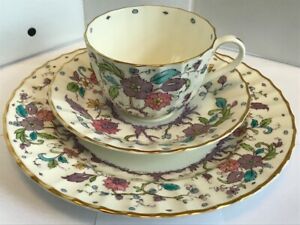 Royal Worcester Kashmir Tea Cup-Saucer-Bread Plate Z2135.-C362ロイヤルウスターカシミールティーカップソーサーソーサーパンプレート※注意※NYからの配送になりますので2週間前後お時間をいただきます。人気の商品は在庫が無い場合がございます。ご了承くださいませ。サイズの種類の商品は購入時の備考欄にご希望のサイズをご記載ください。　携帯メールでの登録ですと楽天からのメールが届かない場合がございます。