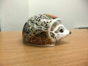 yzLb`piEHEE@CNE_[r[z[\[wbWzbOBS[hXgbp[BRoyal Crown Derby Hawthorn Hedgehog paperweight. Gold stopper.