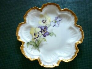 ̵ۥåʡĴƫƥե󥹥⡼ϥɥڥȥץ졼ȥåAntique 1899 France Limoges D. & Co. Hand Painted 7 1/2 PANSIES Plate Scalloped