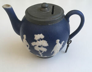 ̵ۥåʡĴƫƥơååɥޥ͡ݥåAntique/ Vintage Wedgwood Money Pot?