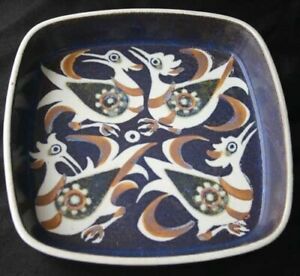 ROYAL COPENHAGEN Dish Birds 708/2883 Nils Thorssenロイヤルコペンハーゲンディッシュバーズニルス・ソーセン※注意※NYからの配送になりますので2週間前後お時間をいただきます。人気の商品は在庫が無い場合がございます。ご了承くださいませ。サイズの種類の商品は購入時の備考欄にご希望のサイズをご記載ください。　携帯メールでの登録ですと楽天からのメールが届かない場合がございます。