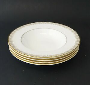 【送料無料】キッチン用品・食器・調理器具・陶器　ゴールドレースロイヤル・ドルトン・イングランドのリムスープボウル4 Gold Lace 8 Rim Soup Bowls by Royal Doulton England