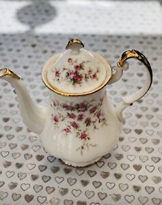 キッチン用品・食器・調理器具・陶器　パラゴンビクトリアナローズコーヒーポットParagon - Victoriana Rose - Coffee Pot