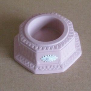 ̵ۥåʡĴƫåɥ㥹ѡԥ󥯥ʥȥ饤ȥɥۥWedgwood Jasperware Pink Night Light Candle Holder