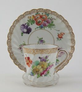 ̵ۥåʡĴƫɥ쥹ǥƫҤȼࡢɥʡȥѥˡDresden porcelain tea cup and saucer. Klemm, Donath & Co. c1900 (2).