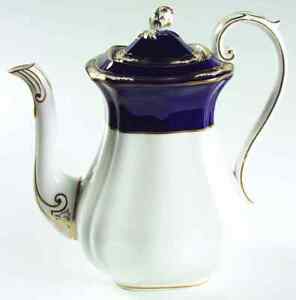 Spode YORK Coffee Pot 688519スポデヨークコーヒーポット※注意※NYからの配送になりますので2週間前後お時間をいただきます。人気の商品は在庫が無い場合がございます。ご了承くださいませ。サイズの種類の商品は購入時の備考欄にご希望のサイズをご記載ください。　携帯メールでの登録ですと楽天からのメールが届かない場合がございます。