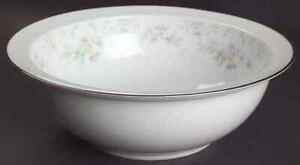 Noritake PATIENCE 9 Round Vegetable Bowl 458137ノリト忍耐ラウンド野菜ボウル※注意※NYからの配送になりますので2週間前後お時間をいただきます。人気の商品は在庫が無い場合がございます。ご了承くださいませ。サイズの種類の商品は購入時の備考欄にご希望のサイズをご記載ください。　携帯メールでの登録ですと楽天からのメールが届かない場合がございます。