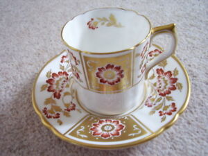 Royal Crown Derby England 1st Quality Red Derby Panel Coffee Cup &amp; Saucerロイヤルクラウンダービーイングランド第一品質レッドダービーパネルコーヒーカップソーサー※注意※NYからの配送になりますので2週間前後お時間をいただきます。人気の商品は在庫が無い場合がございます。ご了承くださいませ。サイズの種類の商品は購入時の備考欄にご希望のサイズをご記載ください。　携帯メールでの登録ですと楽天からのメールが届かない場合がございます。