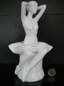 ROYAL DOULTON IMAGES SEATED DANCER PRIMA BALLERINA HN4024 WHITE BONE CHINAロイヤル・ダルトンの画像着席ダンサープリマ・バレリーナ白い骨中国※注意※NYからの配送になりますので2週間前後お時間をいただきます。人気の商品は在庫が無い場合がございます。ご了承くださいませ。サイズの種類の商品は購入時の備考欄にご希望のサイズをご記載ください。　携帯メールでの登録ですと楽天からのメールが届かない場合がございます。