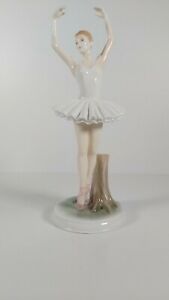 ̵ۥåʡĴƫ륦ǥե奢ͥʽִ֡ס⤵Royal Worcester Limited Edition Figurine Graceful Moment, Appr.29cm Tall