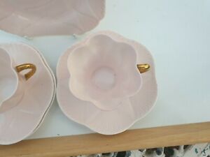 Shelley Pink Dainty Teasetシェリーピンク・デイティ・ティーセット※注意※NYからの配送になりますので2週間前後お時間をいただきます。人気の商品は在庫が無い場合がございます。ご了承くださいませ。サイズの種類の商品は購入時の備考欄にご希望のサイズをご記載ください。　携帯メールでの登録ですと楽天からのメールが届かない場合がございます。