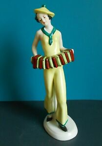 【送料無料】キッチン用品・食器・調理器具・陶器　アールデコアコーディオンを弾く少女磁器フィギュア..