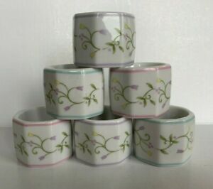 【送料無料】キッチン用品・食器・調理器具・陶器　レノックスビレッジファイン磁器ナプキンリングのセットSet of 6 Lenox Village Fine Porcelain Napkin Rings