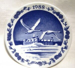 【送料無料】キッチン用品・食器・調理器具・陶器　ロイヤルコペンハーゲンミニネイチャーミニクリスマスプレートROYAL COPENHAGEN MININATURE MINI CHRISTMAS PLATE 1988