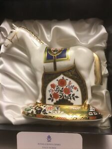 【送料無料】キッチン用品・食器・調理器具・陶器　ロイヤルクラウンダービー競馬限定版。署名Royal Cr..