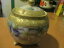 ̵ۥåʡĴƫơܼ֤­ӳդVINTAGE NIPPON PORCELAIN HAND PAINTED PURPLE FLORAL FOOTED JAR WITH LID