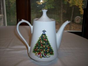 【送料無料】キッチン用品・食器・調理器具・陶器 ワールドバザールクリスマスツリーコーヒーサーバーコーヒーポットWorld Bazaar Christmas Tree Coffee Server/Coffee Pot