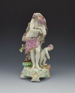 キッチン用品・食器・調理器具・陶器　世紀の寓意的ダービー磁器18th Century Allegorical Derby Porcelain Figure Of Winter