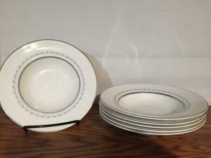 【送料無料】キッチン用品・食器・調理器具・陶器　ロイヤル・ドルトン・ティアラスープボウル使用しな..