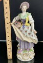 【送料無料】キッチン用品・食器・調理器具・陶器　素晴らしい大きなアンティークドイツ磁器マイセンの花を持つ女性の姿Fantastic Large Antique German Porcelain Meissen Figure Of Lady Holding Flowers