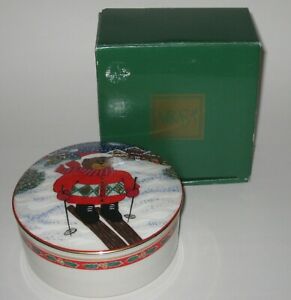 【送料無料】キッチン用品・食器・調理器具・陶器　ミカサスキーテディラウンドカバークリスマス装身具..