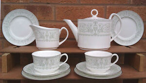 【送料無料】キッチン用品・食器・調理器具・陶器　ロイヤルウスターアレグロ食器の選択。ROYAL WORCESTER - ALLEGRO - SELECTION OF TABLEWARES.(3)