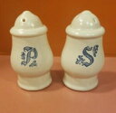 PFALTZGRAFF Yorktowne SALT and PEPPER Shakers プファルツグラフ「ヨークタウン」塩とコショウシェーカー※注意※NYからの配送になりますので2週間前後お時間をいただきます。人気の商品は在庫が無い場合がございます。ご了承くださいませ。サイズの種類の商品は購入時の備考欄にご希望のサイズをご記載ください。　携帯メールでの登録ですと楽天からのメールが届かない場合がございます。