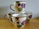 yzLb`piEHEE@ARYƃuhÊp^[܂̓R[q[Jbv}OJbṽZbgSet of 4 Alco Industries Grape Vine Pattern Tea or Coffee Cups Mugs