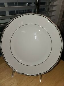 ̵ۥåʡĴƫɥåɥ饦ץʥܡ㥤ʥǥʡץ졼Wedgwood CROWN PLATINUM Bone China Dinner Plate 10 7/8 NWT