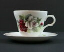 yzLb`piEHEE@NEggX^btH[hV[COheB[JbvƐԂƔ̃oƃ\[T[Crown Trent Staffordshire England Tea Cup and Saucer with Red and White Roses