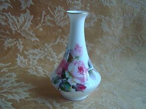 【送料無料】キッチン用品・食器・調理器具・陶器　ヴィンテージのもつ日本のトキは、アーティストの日付年代から年代にため息をつくバド花瓶Vintage NORITAKE NIPPON TOKI Roses Bud Vase Sighned by Artist Date 1940s-50s