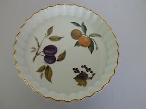 ̵ۥåʡĴƫ륦٥ॴɥե󼧴省åեǥåROYAL WORCESTER EVESHAM GOLD FINE PORCELAIN QUICHE / FLANDISH 22cm