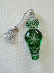 【送料無料】キッチン用品・食器・調理器具・陶器　レノックスエメラルドカラー宝石クリスタルティアドロップオーナメントインボックスLenox Emerald Color Gems Crystal Teardrop Ornament 5 1/2 In Box (C9)
