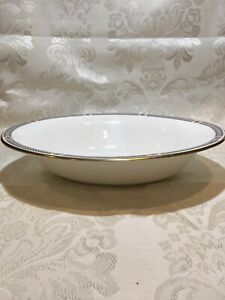 Coalport Fine Bone China~COPLEY~England,Oval Vegetable Bowl,9 3/4”コールポートファインボーン中国コプリーイングランド、オーバルベジタブルボウル、※注意※NYからの配送になりますので2週間前後お時間をいただきます。人気の商品は在庫が無い場合がございます。ご了承くださいませ。サイズの種類の商品は購入時の備考欄にご希望のサイズをご記載ください。　携帯メールでの登録ですと楽天からのメールが届かない場合がございます。