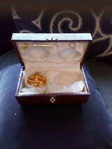 【送料無料】キッチン用品・食器・調理器具・陶器　リモージュ美しいヴィンテージ箱入り調味料セット塩、コショウ。つだけ。 LIMOGES BEAUTIFUL Vintage BOXED CONDIMENT SET - SALT, PEPPER.　Only one.