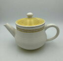 Franciscan Hacienda Gold Earthenware Lidded Teapot 5 Holds 6 Cupsフランシスコ会ハシエンダゴールド土器蓋付きティーポットカップを開催※注意※NYからの配送になりますので2週間前後お時間をいただきます。人気の商品は在庫が無い場合がございます。ご了承くださいませ。サイズの種類の商品は購入時の備考欄にご希望のサイズをご記載ください。　携帯メールでの登録ですと楽天からのメールが届かない場合がございます。