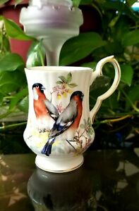 Royal Windsor Fine Bone China Mug Birds Handle Gold Rim Cup Excellent!ロイヤルウィンザーファインボーン中国マグバードハンドルゴールドリムカップエクセレント※注意※NYからの配送になりますので2週間前後お時間をいただきます。人気の商品は在庫が無い場合がございます。ご了承くださいませ。サイズの種類の商品は購入時の備考欄にご希望のサイズをご記載ください。　携帯メールでの登録ですと楽天からのメールが届かない場合がございます。