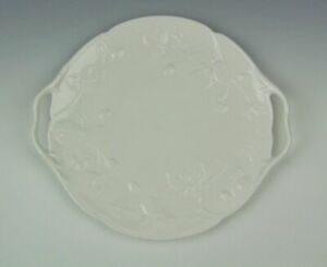 【送料無料】キッチン用品 食器 調理器具 陶器 ミントンチャイナビクトリアストロベリーホワイトハンドルケーキプレートエクセレントMinton China VICTORIA STRAWBERRY-WHITE Handled Cake Plate Excellent