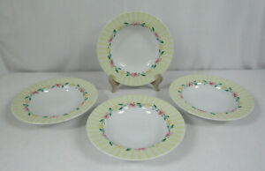 【送料無料】キッチン用品・食器・調理器具・陶器 雰囲気おばあちゃんのキッチンリムパスタスープボウル新Set Of 4 Pfaltzgraff Atmosphere Grandma's Kitchen Rimmed 9 Pasta-Soup Bowl New