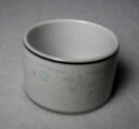 NORITAKE china ANTICIPATION 2963 pattern Napkin Ring - 2ノリターカー・チャイナ・ウインベリングパターンナプキンリング※注意※NYからの配送になりますので2週間前後お時間をいただきます。人気の商品は在庫が無い場合がございます。ご了承くださいませ。サイズの種類の商品は購入時の備考欄にご希望のサイズをご記載ください。　携帯メールでの登録ですと楽天からのメールが届かない場合がございます。