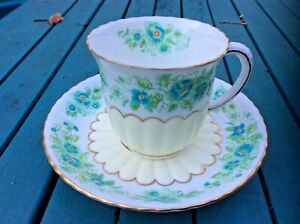 ̵ۥåʡĴƫ֥꡼쥢륯饦ӡӡǡ֥åեȥƥåץLovely Rare ROYAL CROWN DERBY * DERBY DALE BREAKFAST TEA CUP & SAUCER * VGC