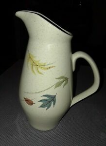 【送料無料】キッチン用品・食器・調理器具・陶器　ヴィンテージフランシスカンウェアミディアムピッチャー紅葉優れた条件Vintage Franciscan Ware Medium Pitcher Autumn Leaves 8 1/4 Excellent Condition