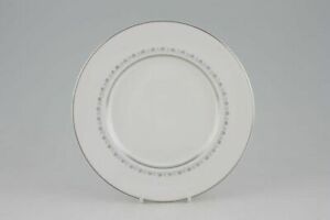 【送料無料】キッチン用品・食器・調理器具・陶器　ロイヤル・ドルトンティアラデザートサラダプレート..