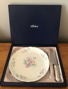 ̵ۥåʡĴƫ󥺥꡼եܡ㥤ʥץ졼ȥȥ륹ȥϡȡAynsley Fine Bone China Cake Plate Little Sweetheart 10.5.