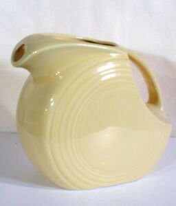 【送料無料】キッチン用品・食器・調理器具・陶器　フィレスツールディスクピッチャーラージライトイエ..