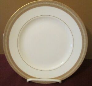 【送料無料】キッチン用品・食器・調理器具・陶器　ウェドグウッドベラワンゴールデンティアラディナー..