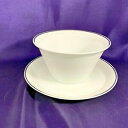 yzLb`piEHEE@[[^[O[r[{[gtRosenthal R3471 Gravy Boat w/attached 3 1/2