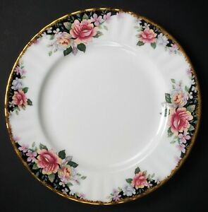 【送料無料】キッチン用品・食器・調理器具・陶器　ロイヤルアルバート協奏曲サラダプレート?未使用の..